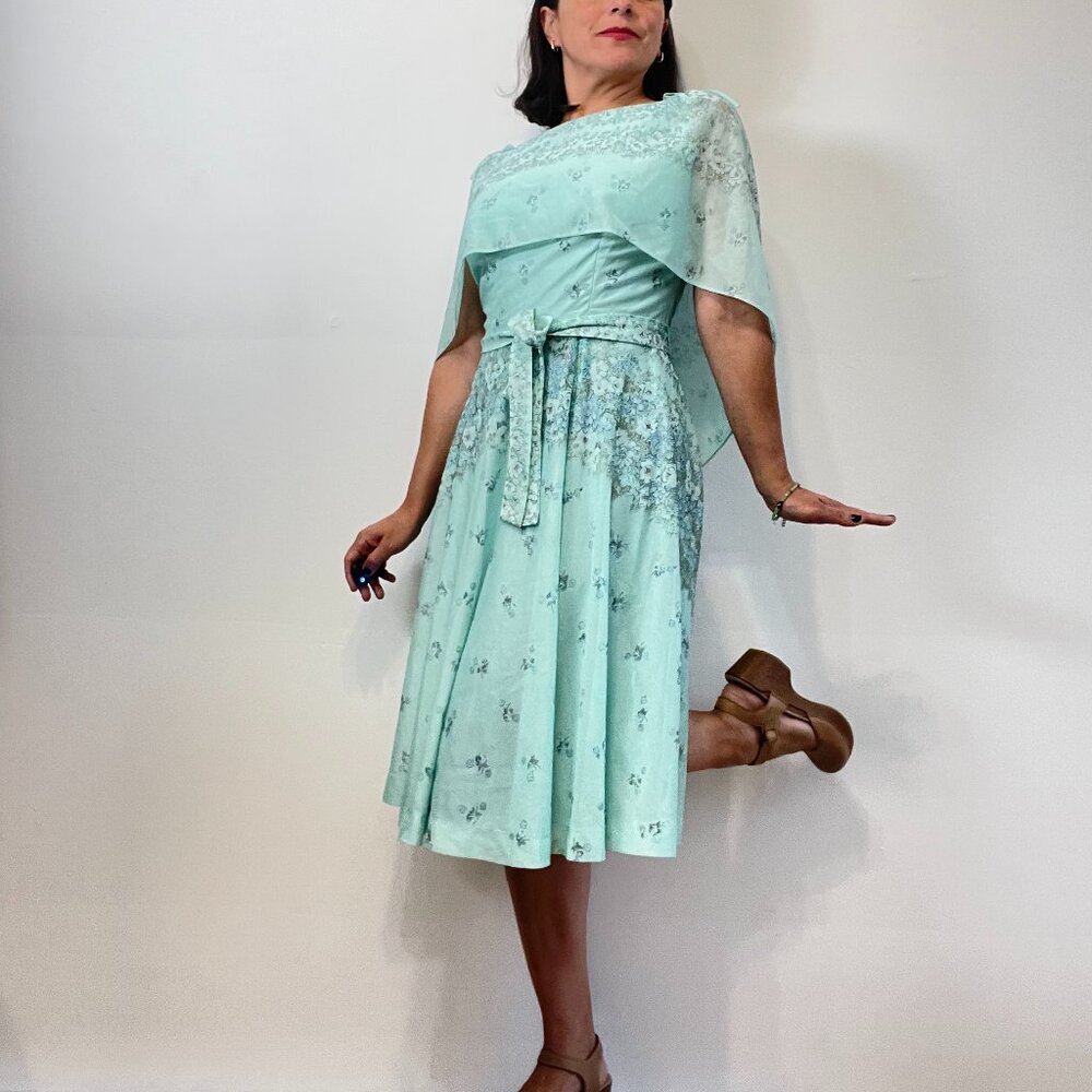 Vintage FRANCIS GALE 70s Aquamarine Floral Print Cape Dress - Size S/M - Picture 9 of 16